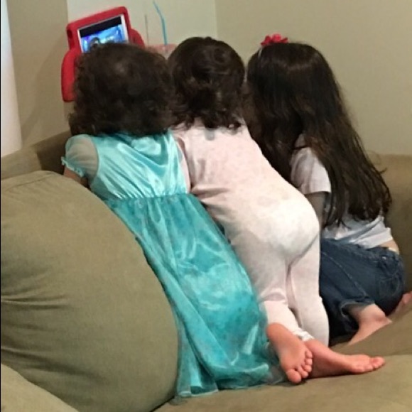 HI I’m Lee 😘POSH AMBASSADOR Top rated seller! - Picture 9 of 14